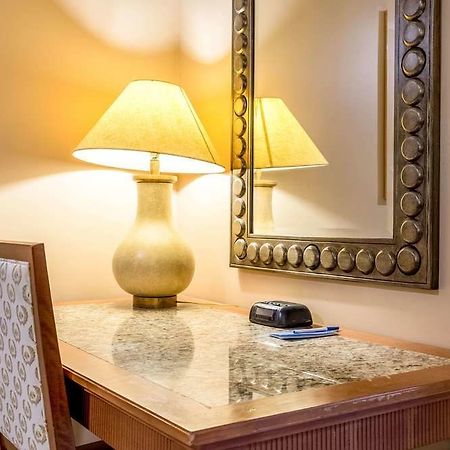 Rodeway Inn Тусон Екстериор снимка