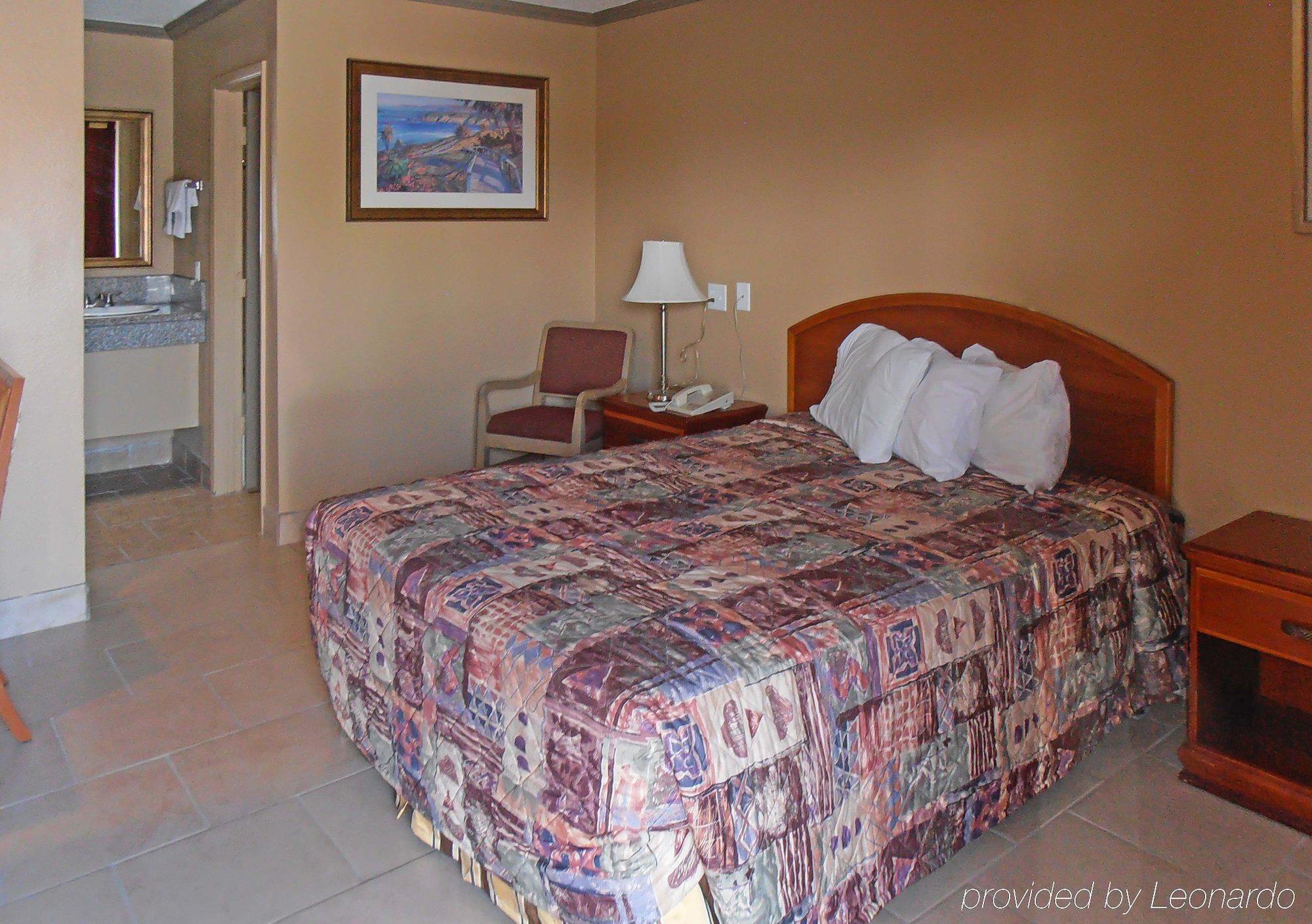 Rodeway Inn Тусон Екстериор снимка