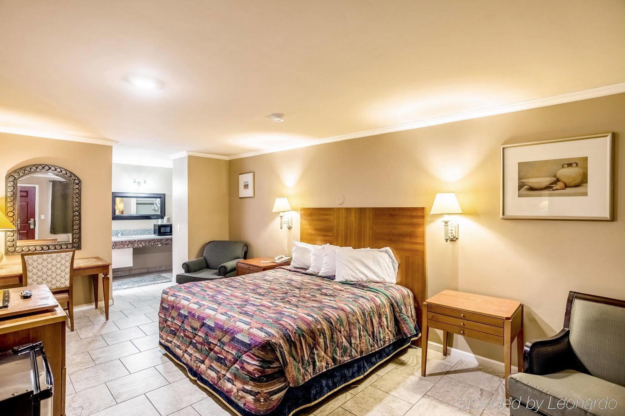 Rodeway Inn Тусон Екстериор снимка