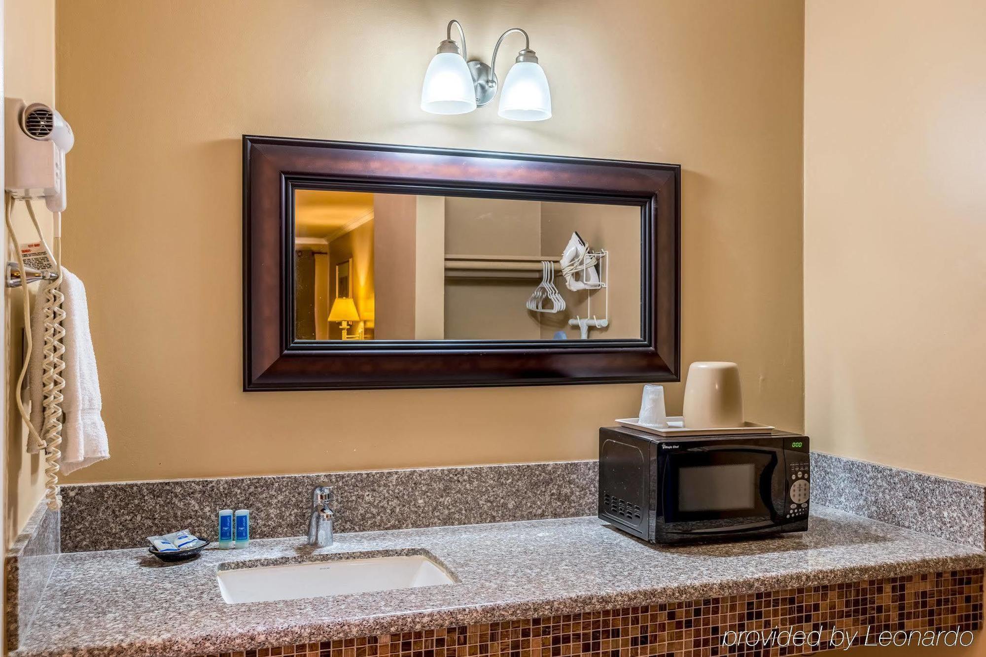 Rodeway Inn Тусон Екстериор снимка
