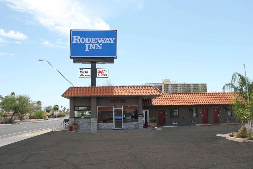 Rodeway Inn Тусон Екстериор снимка